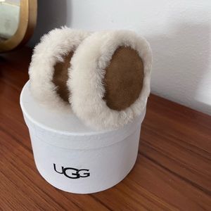 UGG Shearling Ear Muffs Winter Cozy Warmer Comfy Fall Outdoors Boho One Size